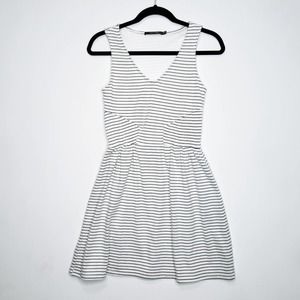 Doe & Rae Dress White Fit & Flare Striped V-Neck